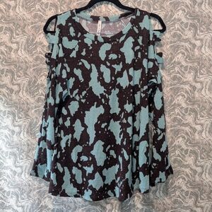 NWOT Now N Forever Cow Print Top Peekaboo Sleeves Size Small